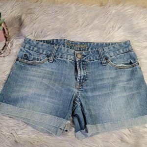 American Eagle Light Wash Cuffed Denim Shorts Size 4 (30in)